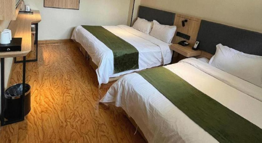 Bedroom 3, Green Tree Inn Beijing Xicheng District Dashilan E, Beijing