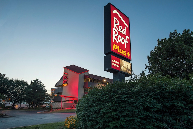 Exterior & Views 1, Red Roof Inn PLUS+ St Louis - Forest Park/ Hampton Ave , Saint Louis