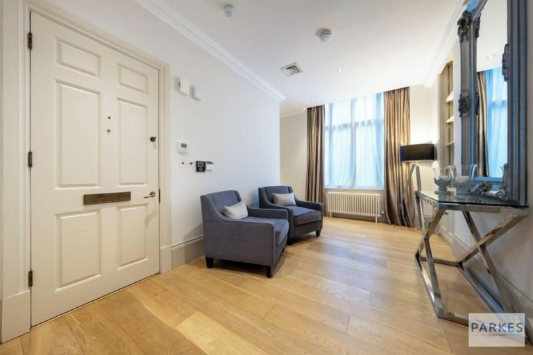 Others 5, Mayfair Boutique Residences, London