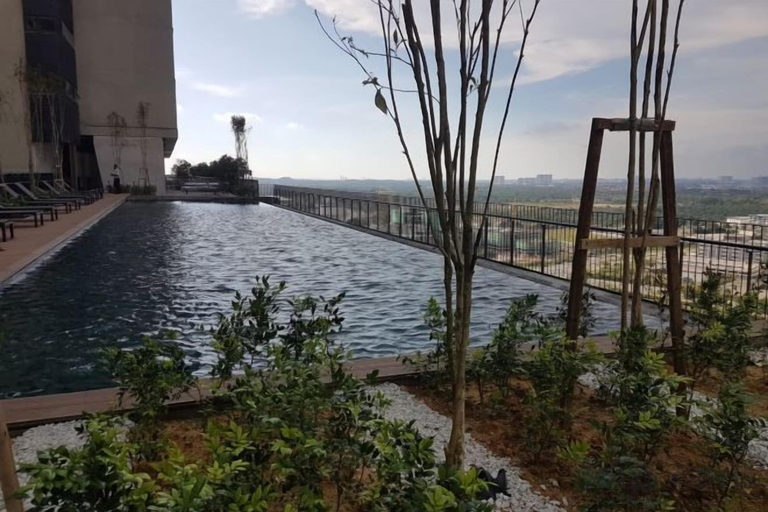 Pool 3, D'Kroll Tamarind Cyberjaya 1 Bedroom Premium Suite with Netflix, Sepang