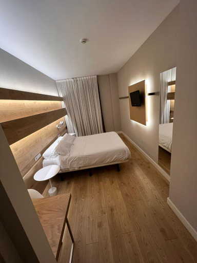 Bedroom 3, Hotel Las Yucas, Granada