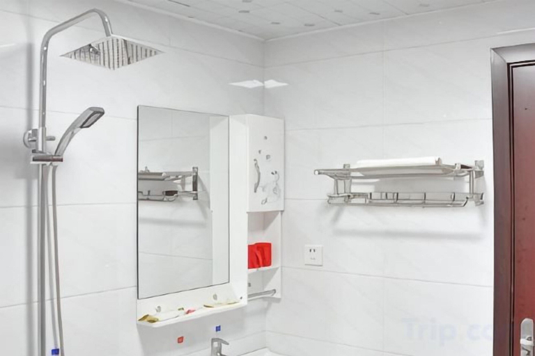 Bathroom 4, Yingfo Farmhouse, Lu'an