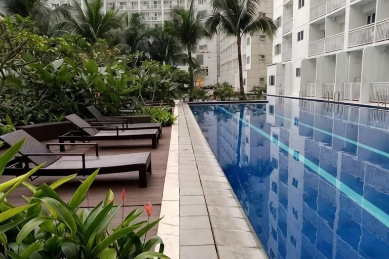Pool 2, Coast Apartment, Pasay City
