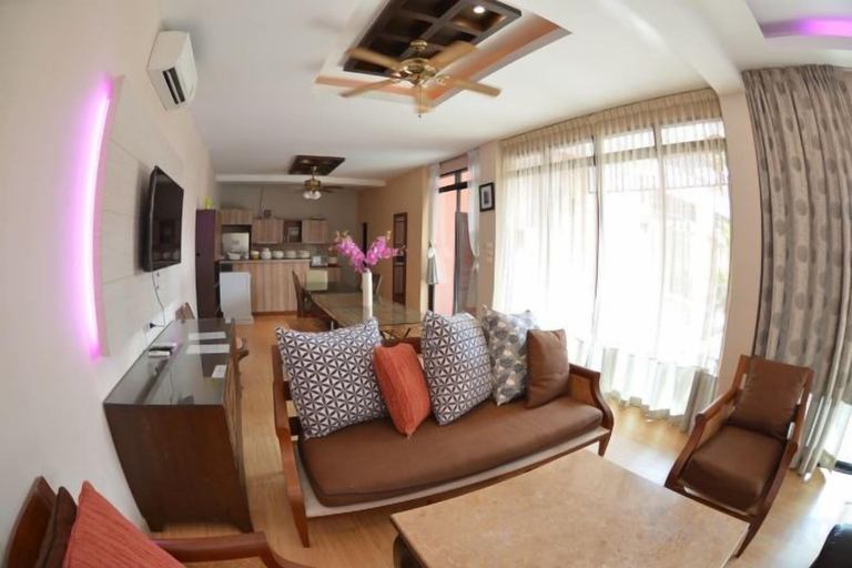 2, Taurus Villa10 Bedrooms with Private Pool., Pattaya