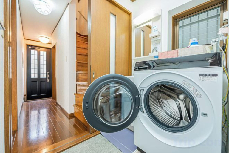 Interior, 4-min walk/4 lines/95m2+free garage/4BR 2T 2B, Katsushika