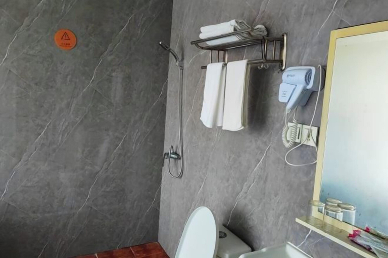 Bathroom 4, Shaoxing Jinleyuan Business Hotel, Shaoxing