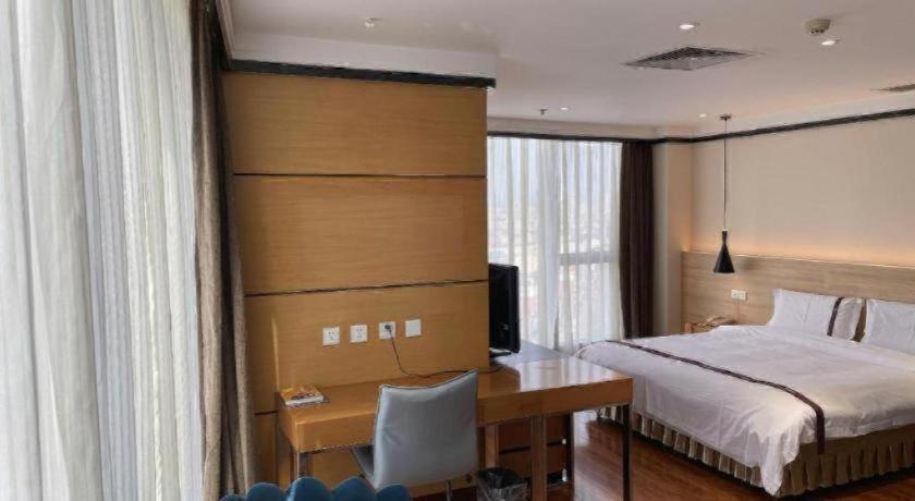 Bedroom 2, Gya Hotel Tangshan Qian'an Fortune Center, Tangshan