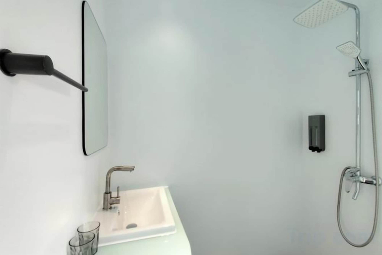Bathroom 4, Tworoom, Pingtung