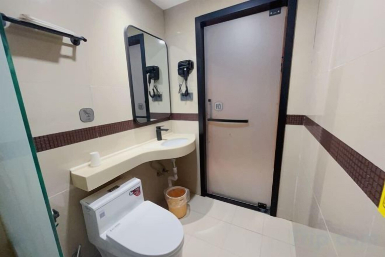 Bathroom 4, Zsmart Inn Hotel (Shanghai Heqing Branch), Shanghai