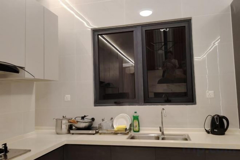 Private kitchen, Deluxe 3 Bedroom Garden View, Johor Bahru