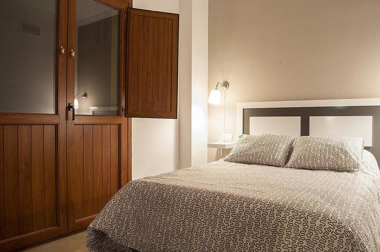 Bedroom 5, Plaza Apartamentos Turisticos, Granada