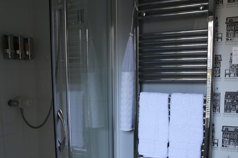 Room 2, Summer Hill Guest House, Conwy