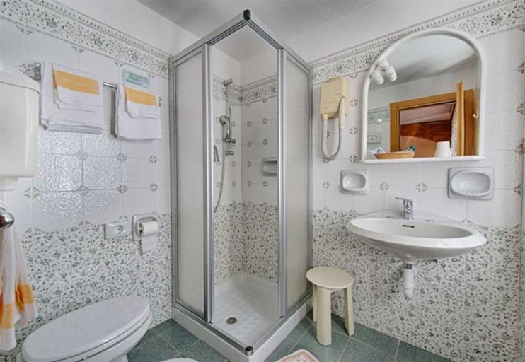Bathroom, Hotel Edelweiss, Aosta
