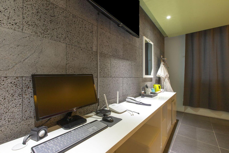 Bedroom 3, Pentastar Hotel, Gimpo