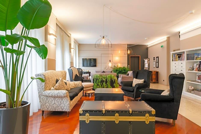 Public Area 3, Hotel Globo, Modena