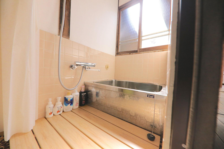 Bathroom 4, Guest House Saika-an, Maizuru