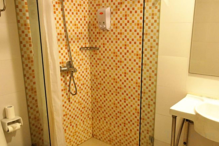 Bathroom 4, Huayi Collection Hotel (Shanghai Jiuting Subway Station Jiudu Road), Shanghai