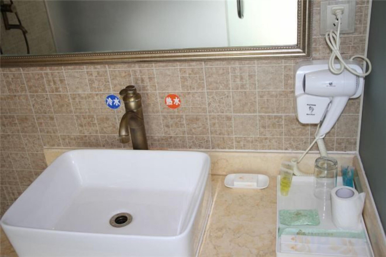 Bathroom 4, Shuyang Sanhe Hotel, Puyang