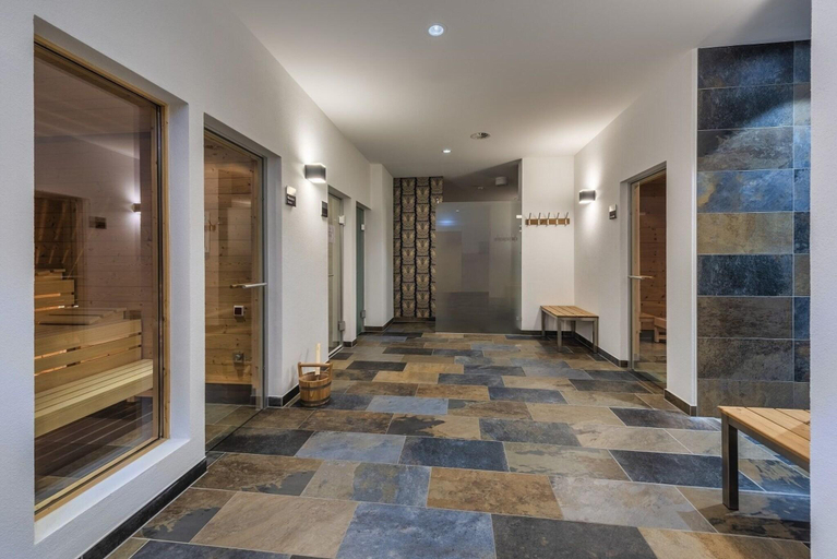 Sports and Entertainment 2, Seehotel Villa Linde, Konstanz