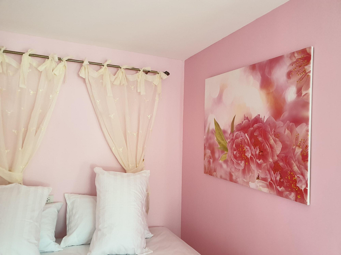 Bedroom 2, Bunny Hill Resort, Sattahip