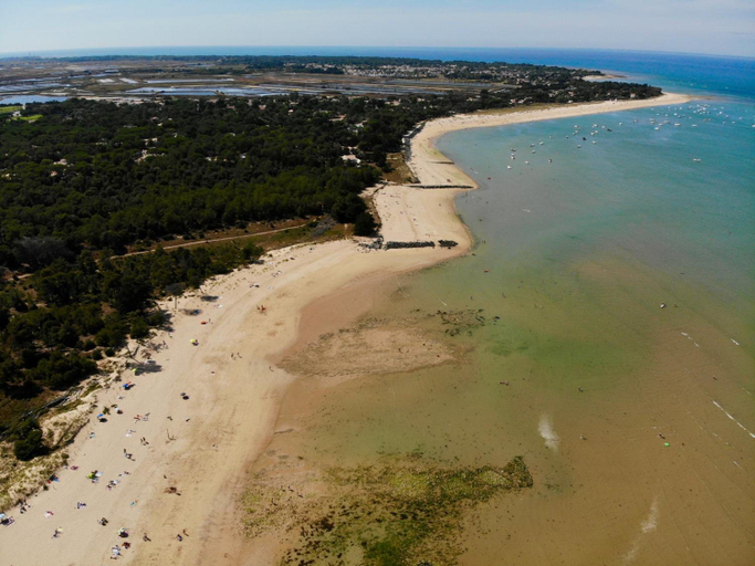 General view 2, Hôtel Le Chat Botté, Charente-Maritime