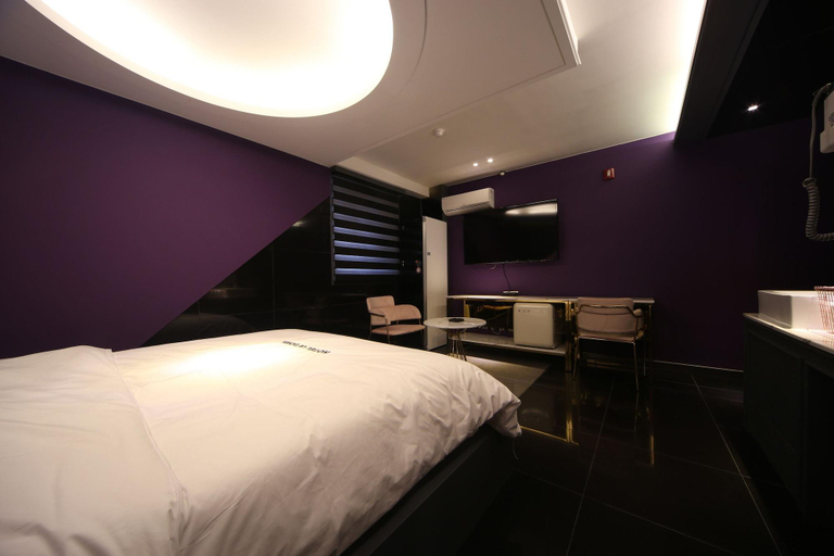 Room 4, Hotel Yeogiuhtte Daegu Station, Buk
