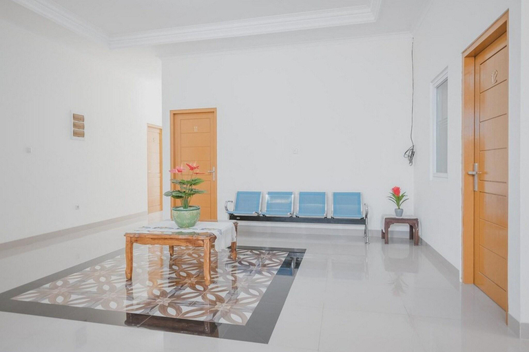 Lobby 5, Formerly RedDoorz Syariah Pahoman Stadium Lampung, Bandar Lampung