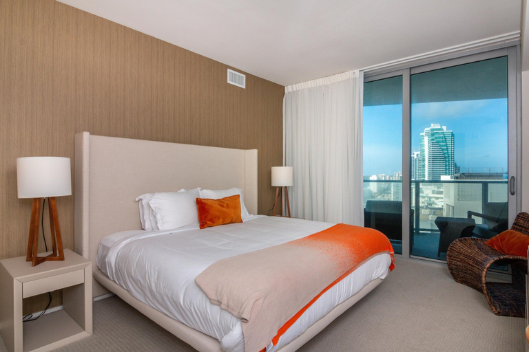 Room 3, Hyde Beach Resort Rentals, Broward