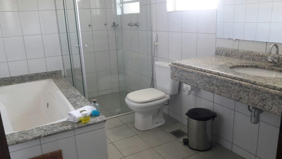 Bathroom 4, JC Palace Hotel, Machado