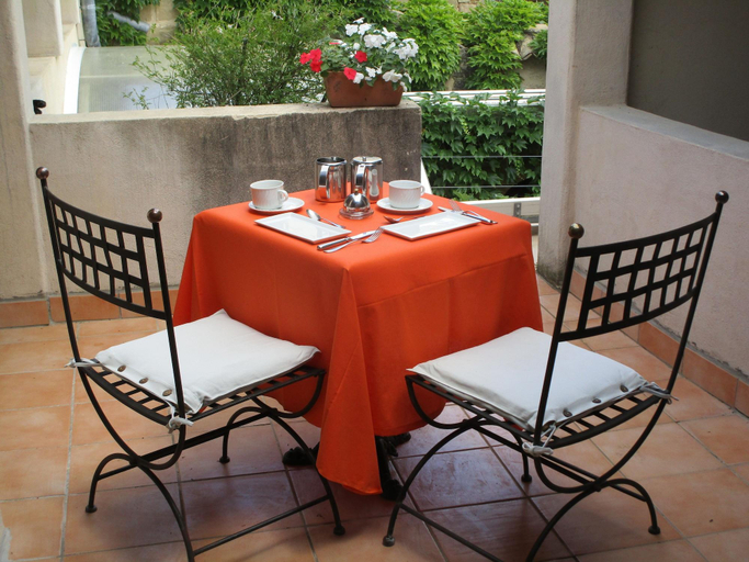 Restaurant 5, L'Olivier, Gard