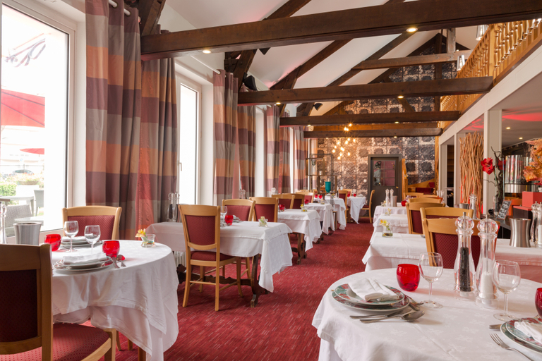 Restaurant 2, LE GRAND HOTEL DE COURTOISVILLE, Ille-et-Vilaine