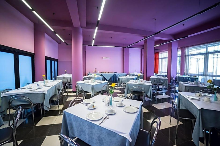 Food & Drinks 5, La Piramide, Messina