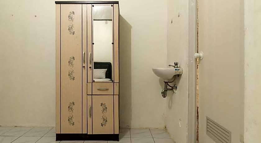 General view 2, Reddoorz Near Pondok Indah Water Park, South Jakarta