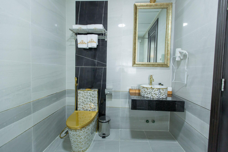 Bathroom 4, Queen T&T Dalat Hotel, Đà Lạt