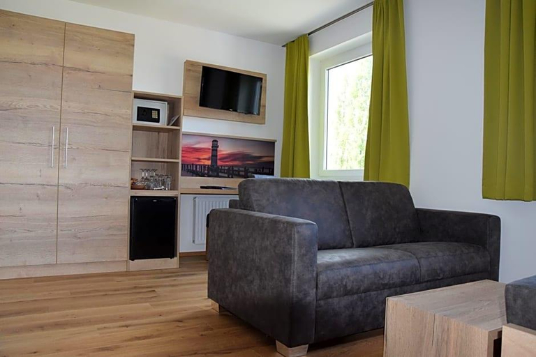 Public Area 3, Seehotel Herlinde, Neusiedl am See