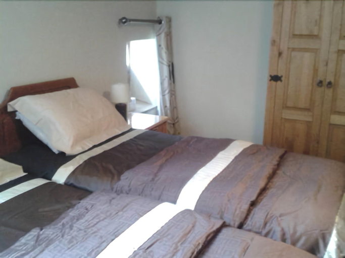 Room 3, Lodge At Lochside, Angus