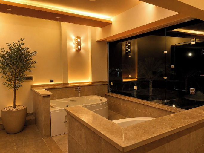 Bathroom 4, Moon Beach Resort, Al-Ghurdaqah