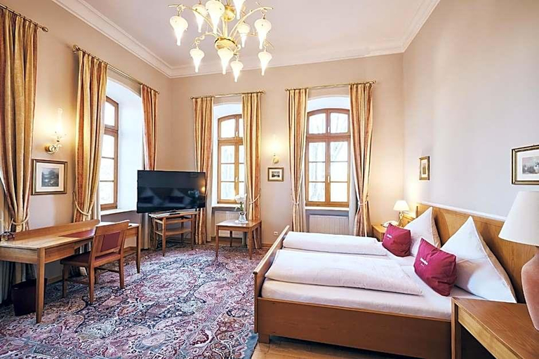 Exterior & Views 2, Hotel & Restaurant Waldschloss, Passau