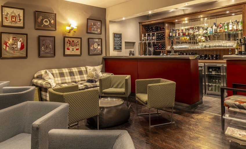 Bar, Crown and Castle, Suffolk