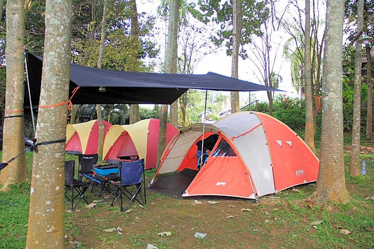 Room 3, Royal Caravan Hotel & Outbound, Mojokerto