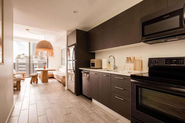 Room 3, Sonder at Riverwalk, Broward