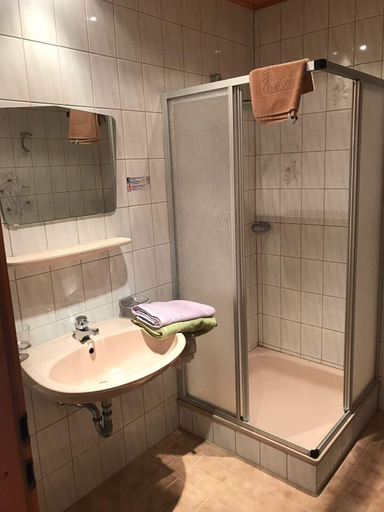 Bathroom, Gasthof Zum Gamsja Ger, Liezen