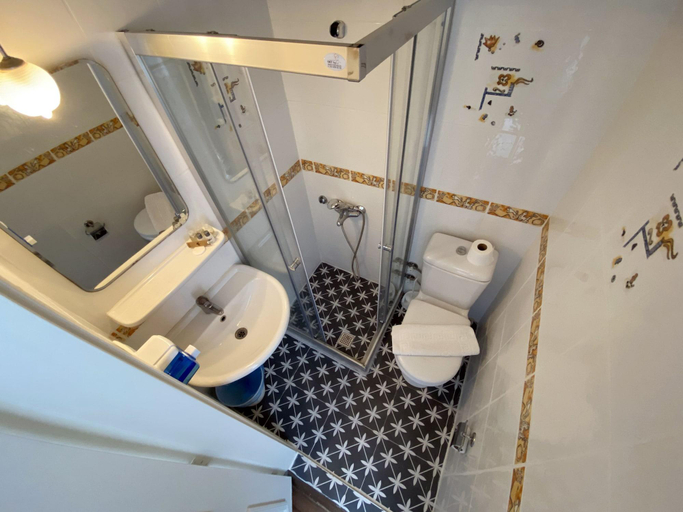 Bathroom 5, Marin Hotel, Çeşme