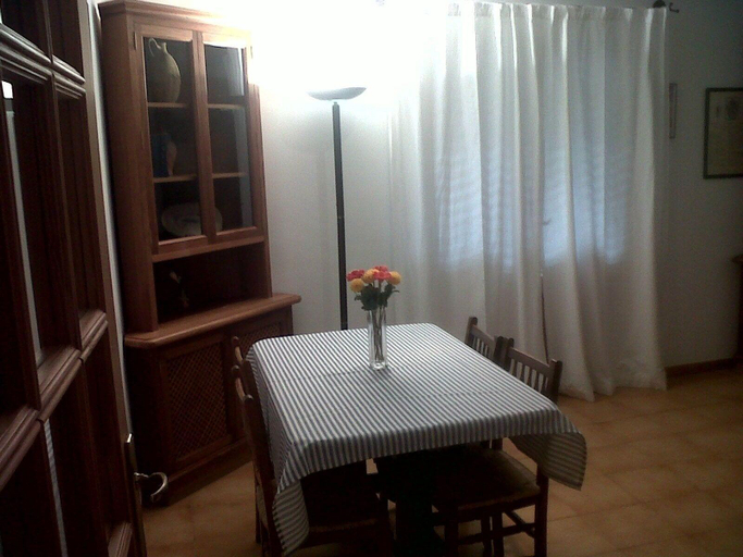 Room 2, D'Es Puig, Baleares