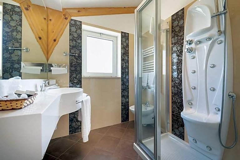 Bathroom 4, Park Hotel Pineta, Venezia