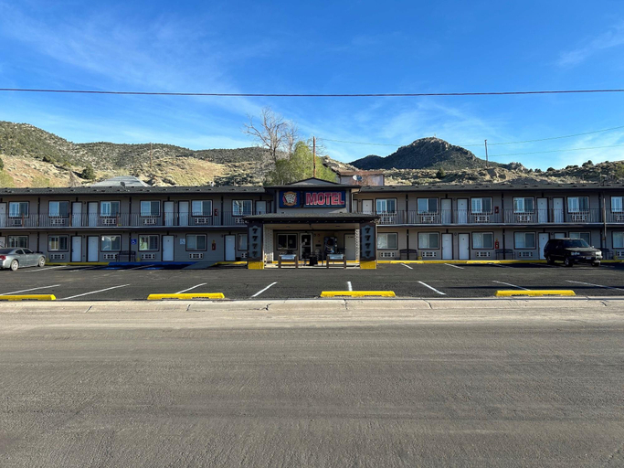 Exterior & Views, HWY 50 Inn, White Pine