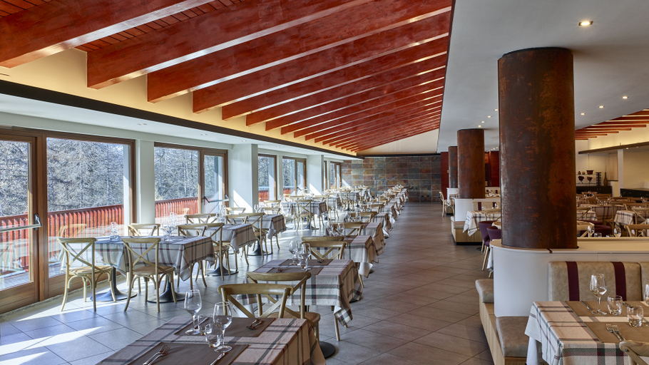 Restaurant 5, Sansicario Majestic, Torino