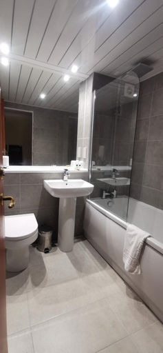 Bathroom 4, Old Manor Hotel, Fife