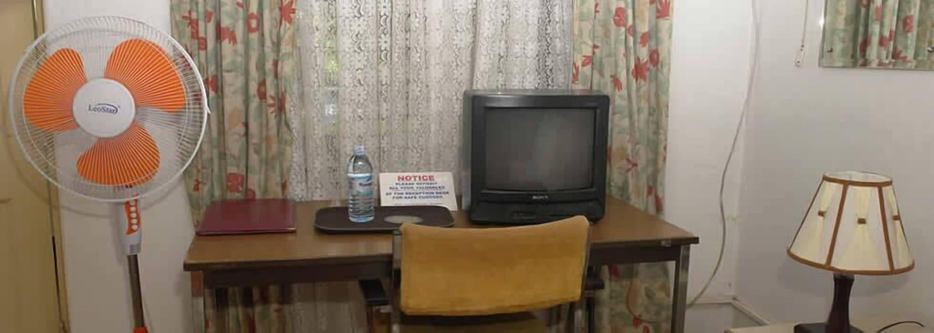 Room 5, Makerere University Guest House, Kampala