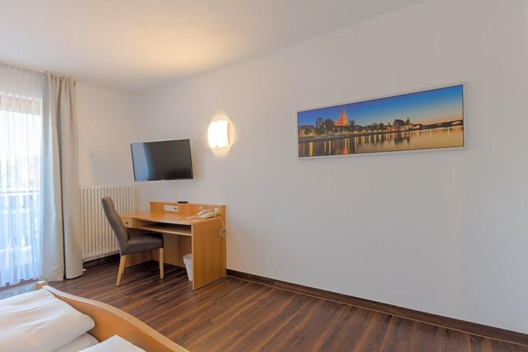 Public Area 3, Bartholomäus, Regensburg